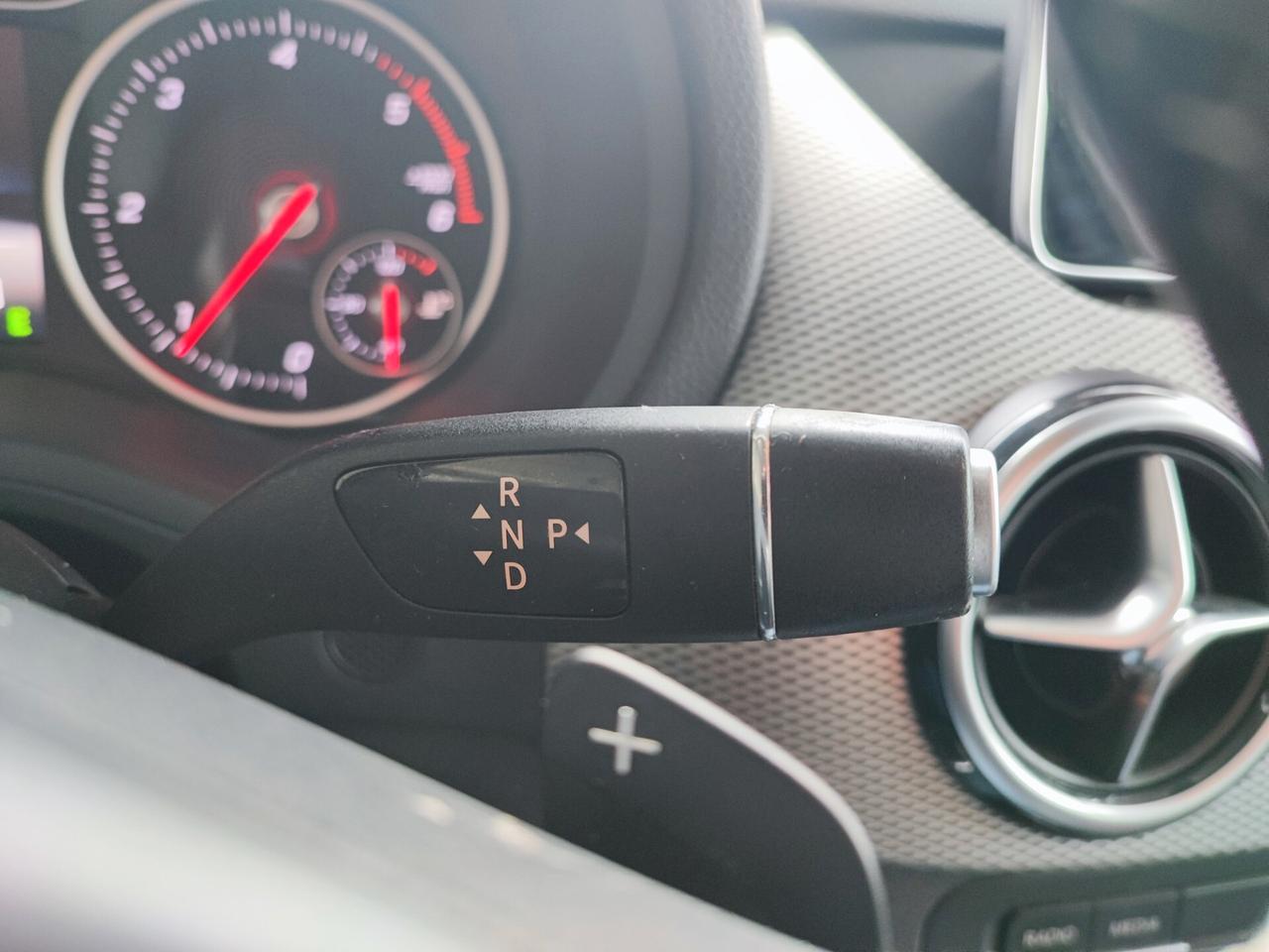 Mercedes-benz B 180 d Automatic Premium