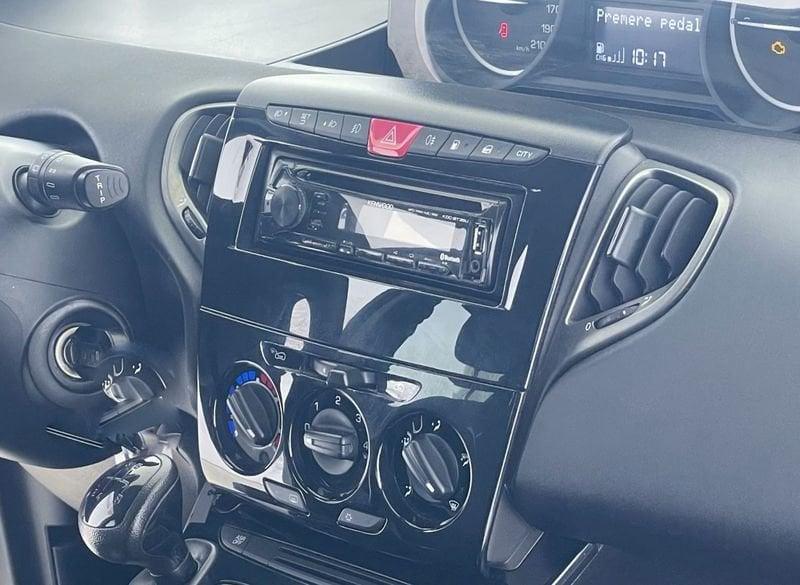 Lancia Ypsilon Ypsilon 0.9 Twinair 85 CV 5 porte Metano Ecochic Elefantino