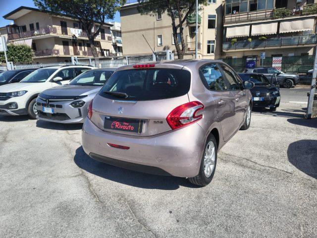 PEUGEOT 208 1.4 8V HDi 68CV 5p. Allure
