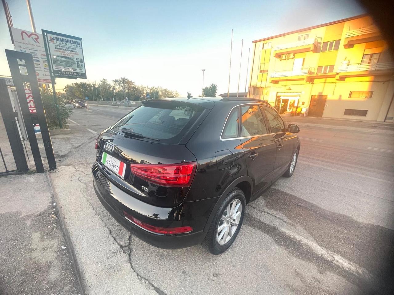 Audi Q3 2.0 TDI 150 CV Business