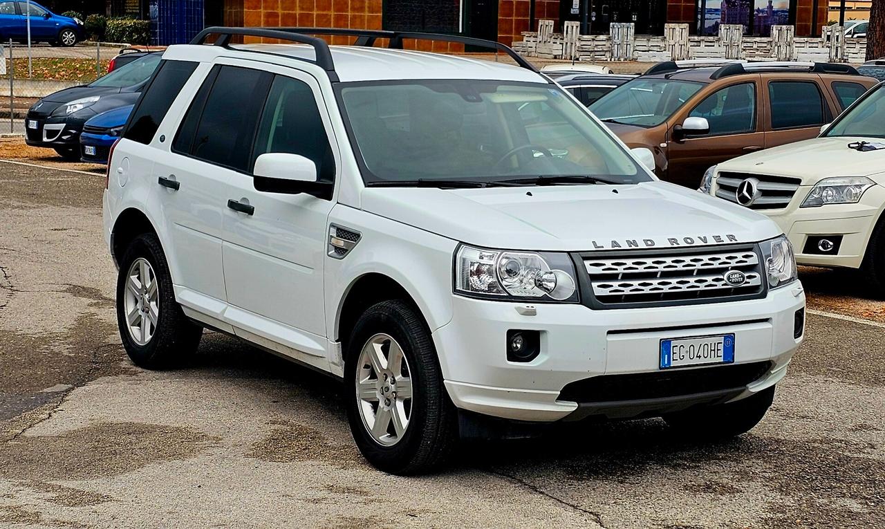 Land Rover Freelander 2.2 SD4 S.W. SE
