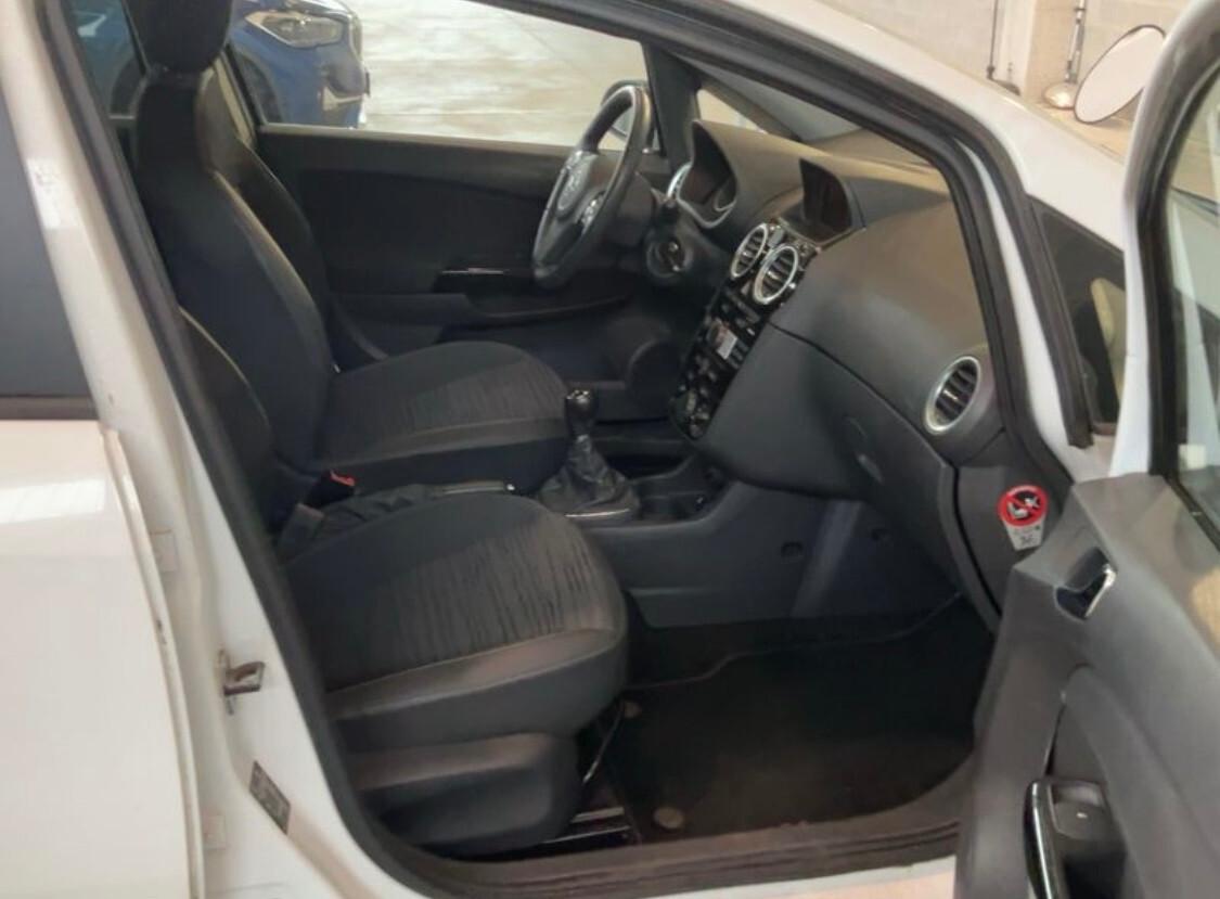 Opel Corsa 1.2 80CV 5 porte GPL