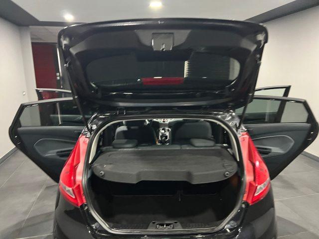 FORD Fiesta 1.2 16V 5 porte Titanium