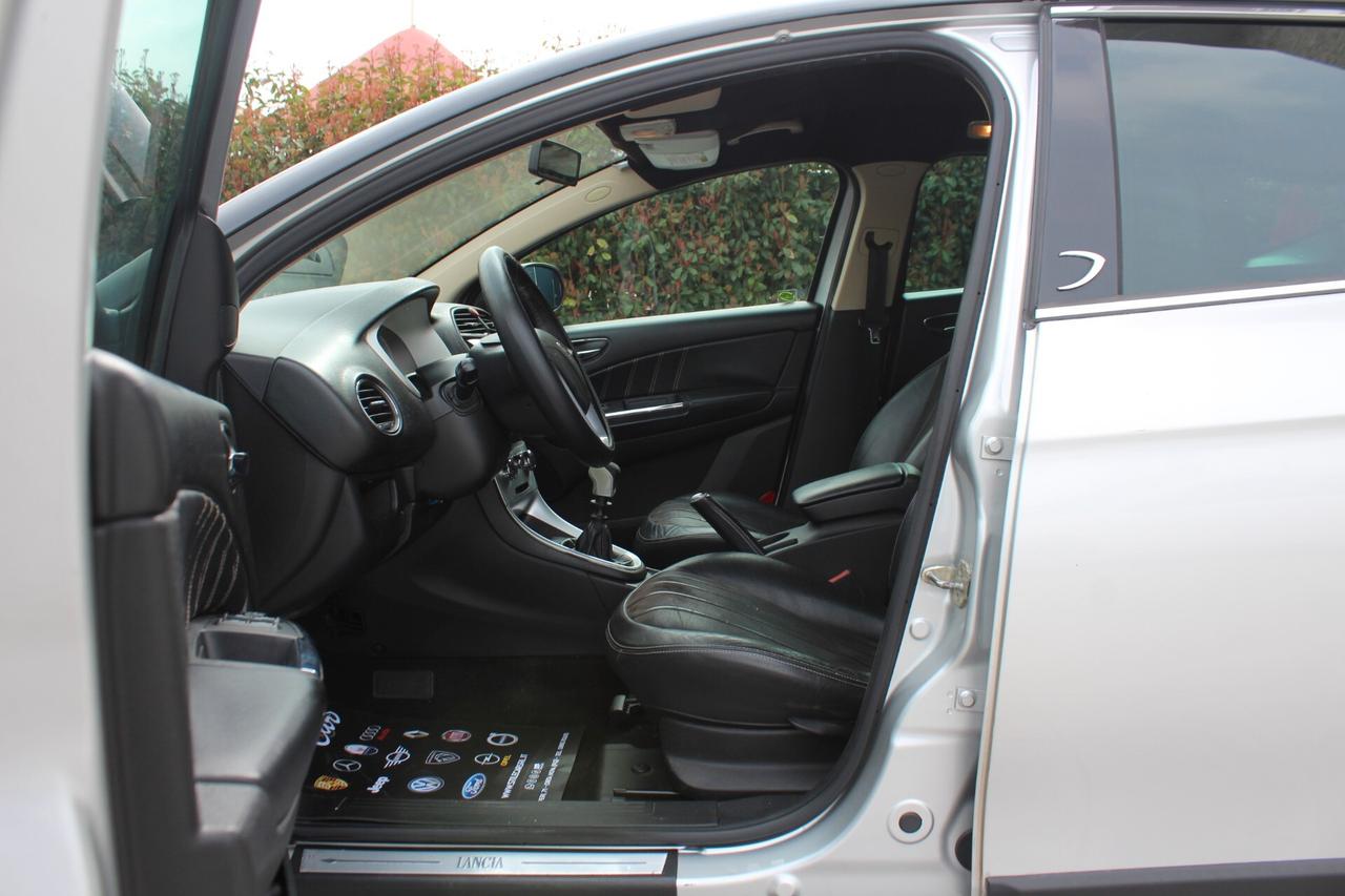 Lancia Delta 2.0 MJT DPF Argento