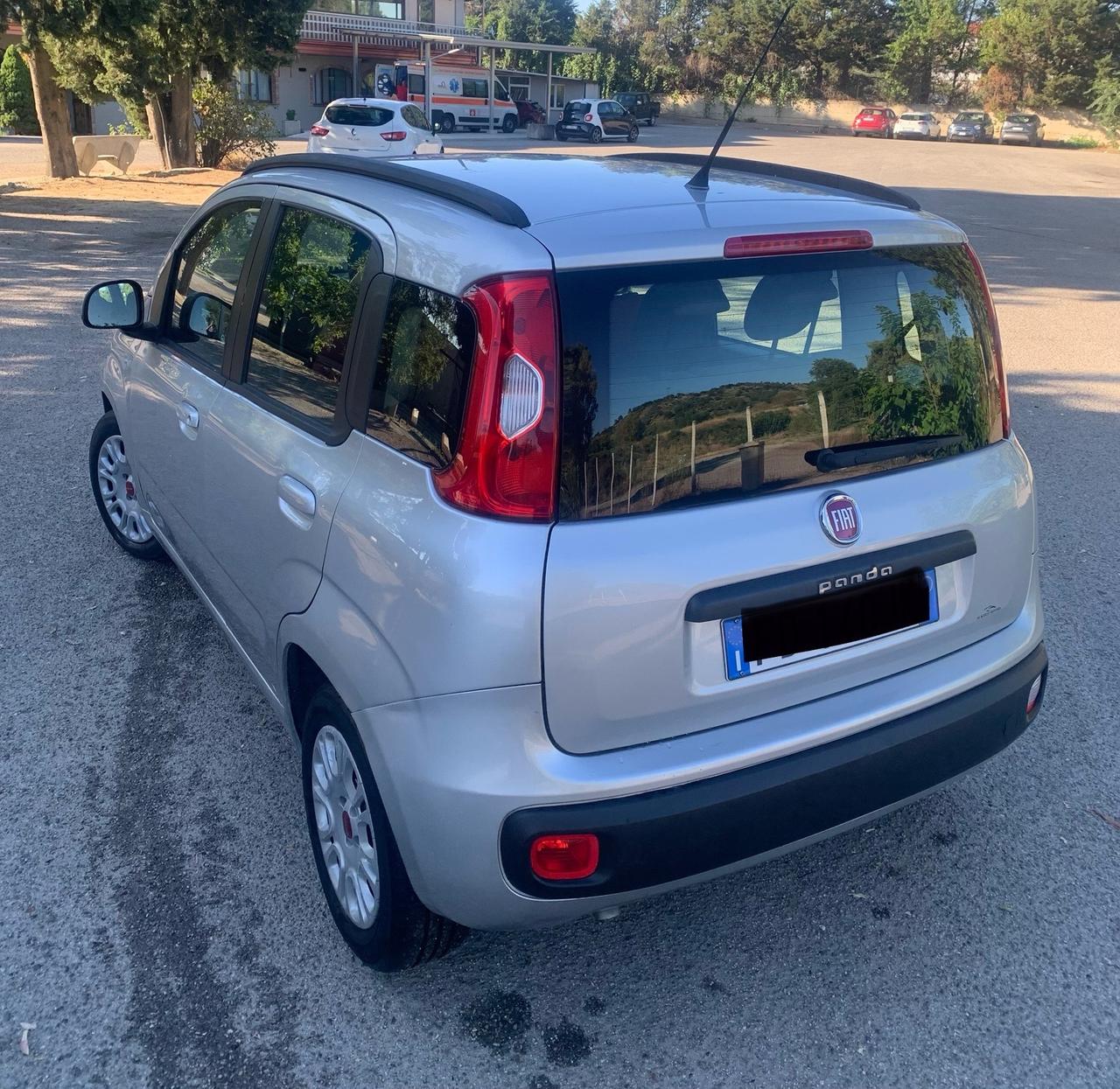 Fiat Panda 1.3 MJT 95 CV S&S Lounge 140000KM