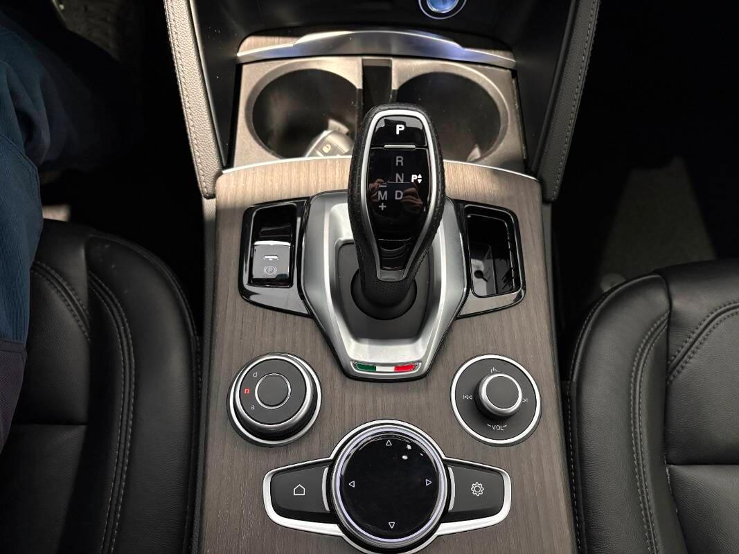 Alfa Romeo Stelvio 2.2 t Ti Q4 210cv auto