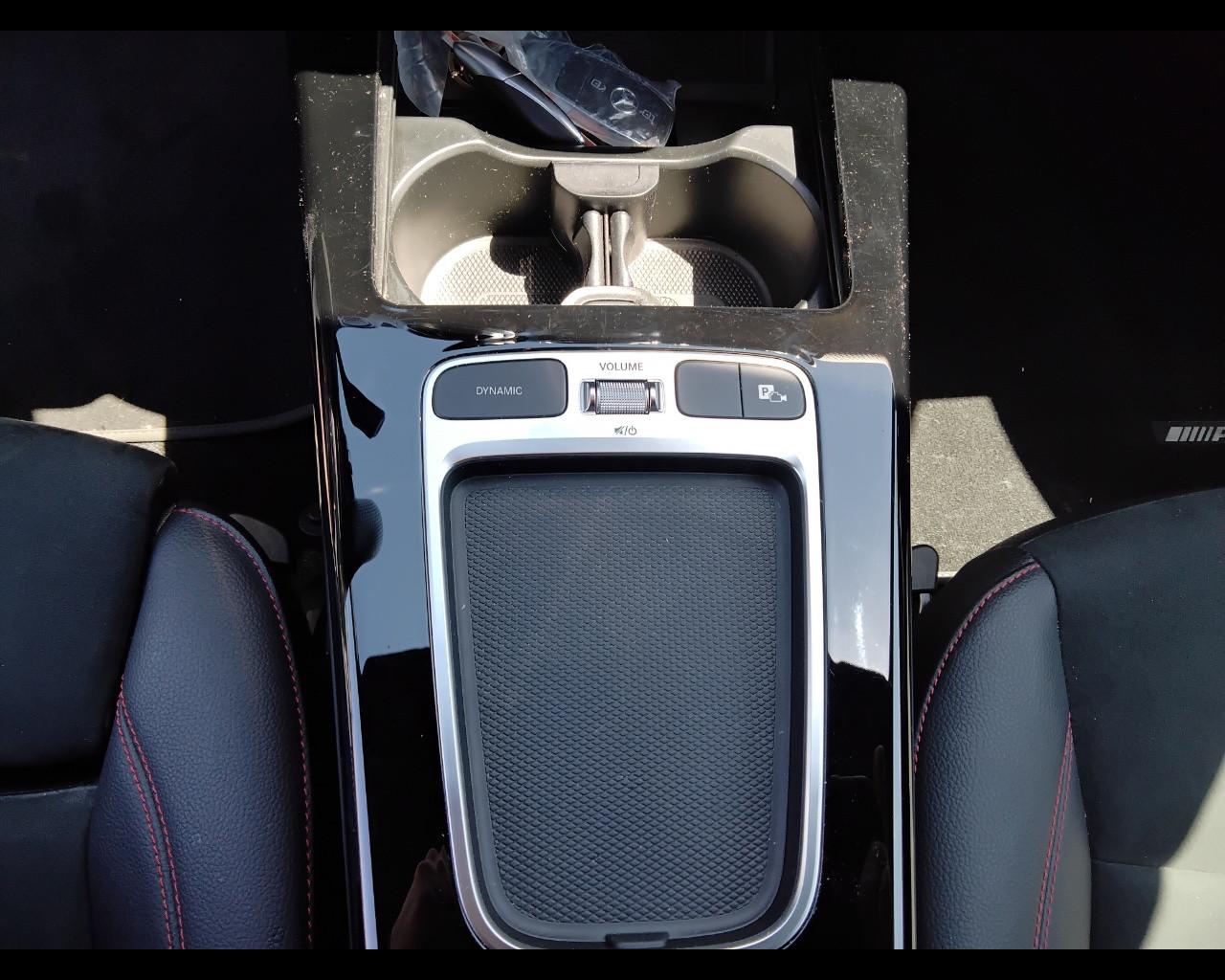 Mercedes-Benz Classe A - W177 2023 - A 180 d AMG Line Advanced Plus auto