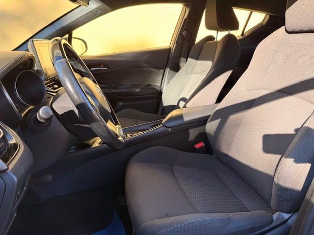 TOYOTA C-HR 1.8 Hybrid E-CVT Active