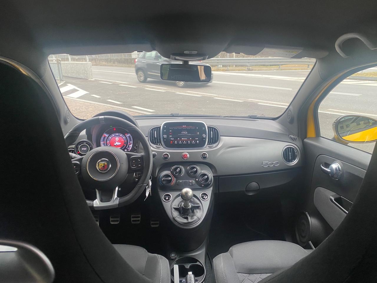 Abarth 595 1.4 Turbo T-Jet 160 CV Pista