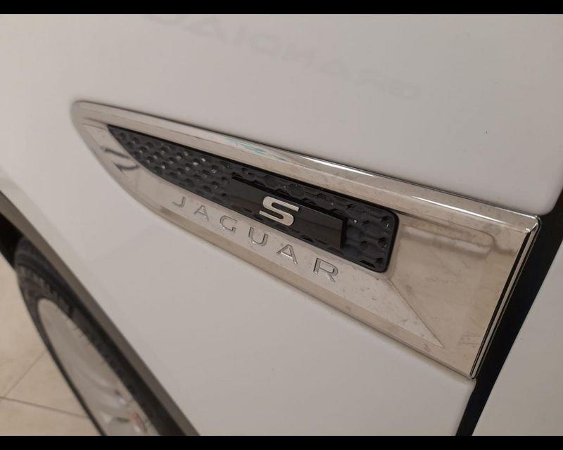 Jaguar E-Pace 2.0d i4 awd 180cv auto my19