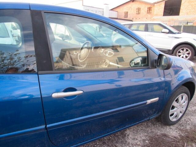 Renault Clio 1.2 16V 3 porte Confort NEOPATENTATI GOOD
