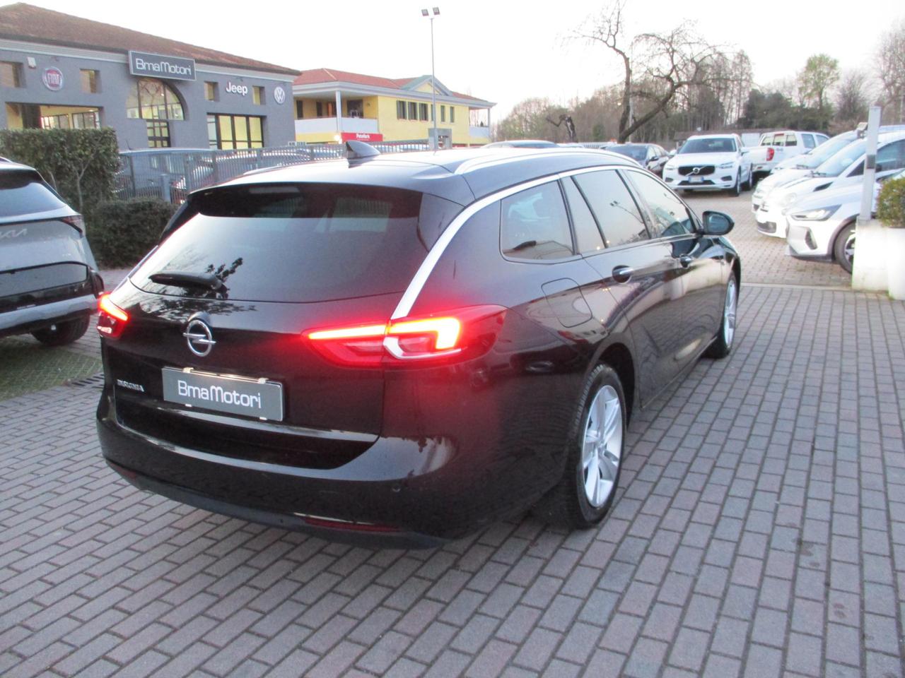 Opel Insignia Sports Tourer 1.6 cdti ecotec Business s&s 136cv auto Matrix/CarPlay