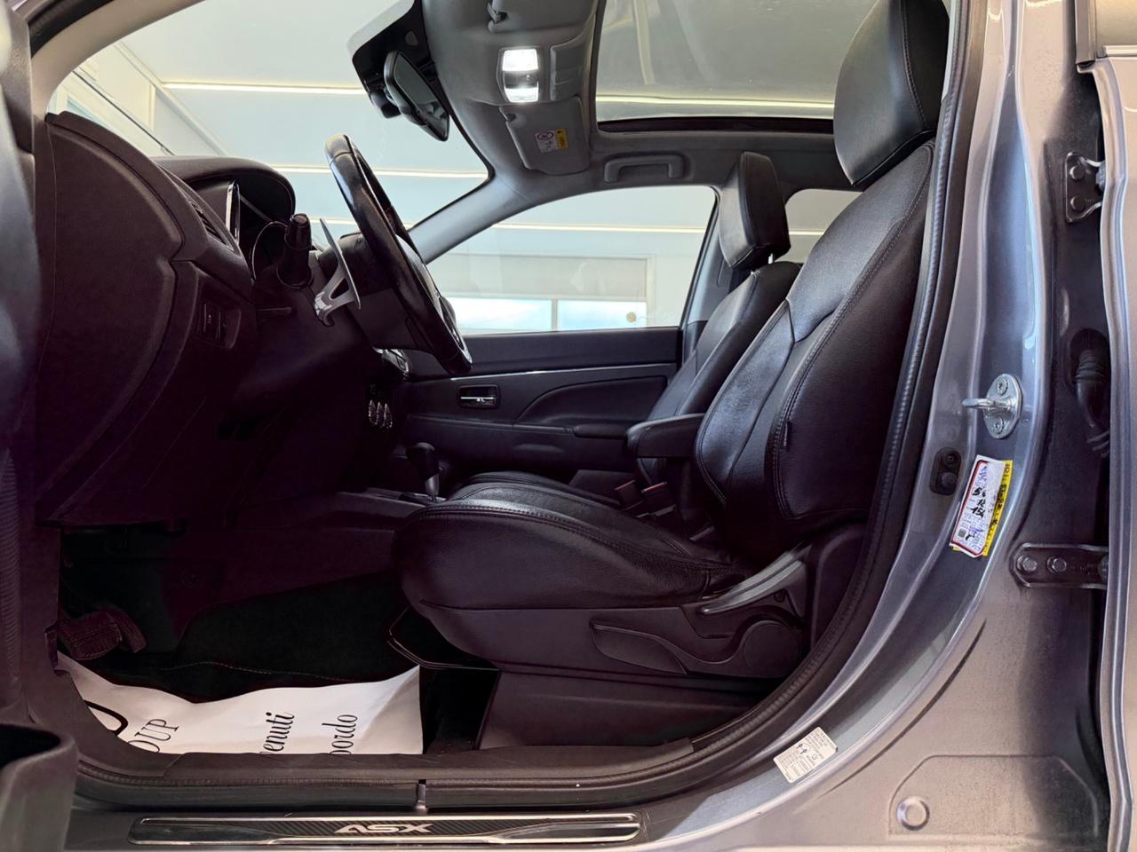 Mitsubishi ASX 2.2 DI-D 150CV aut. 4WD Instyle Panoramic