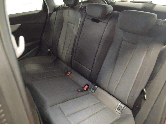 AUDI A4 Avant 30 TDI 2.0 S tronic Business MHEV