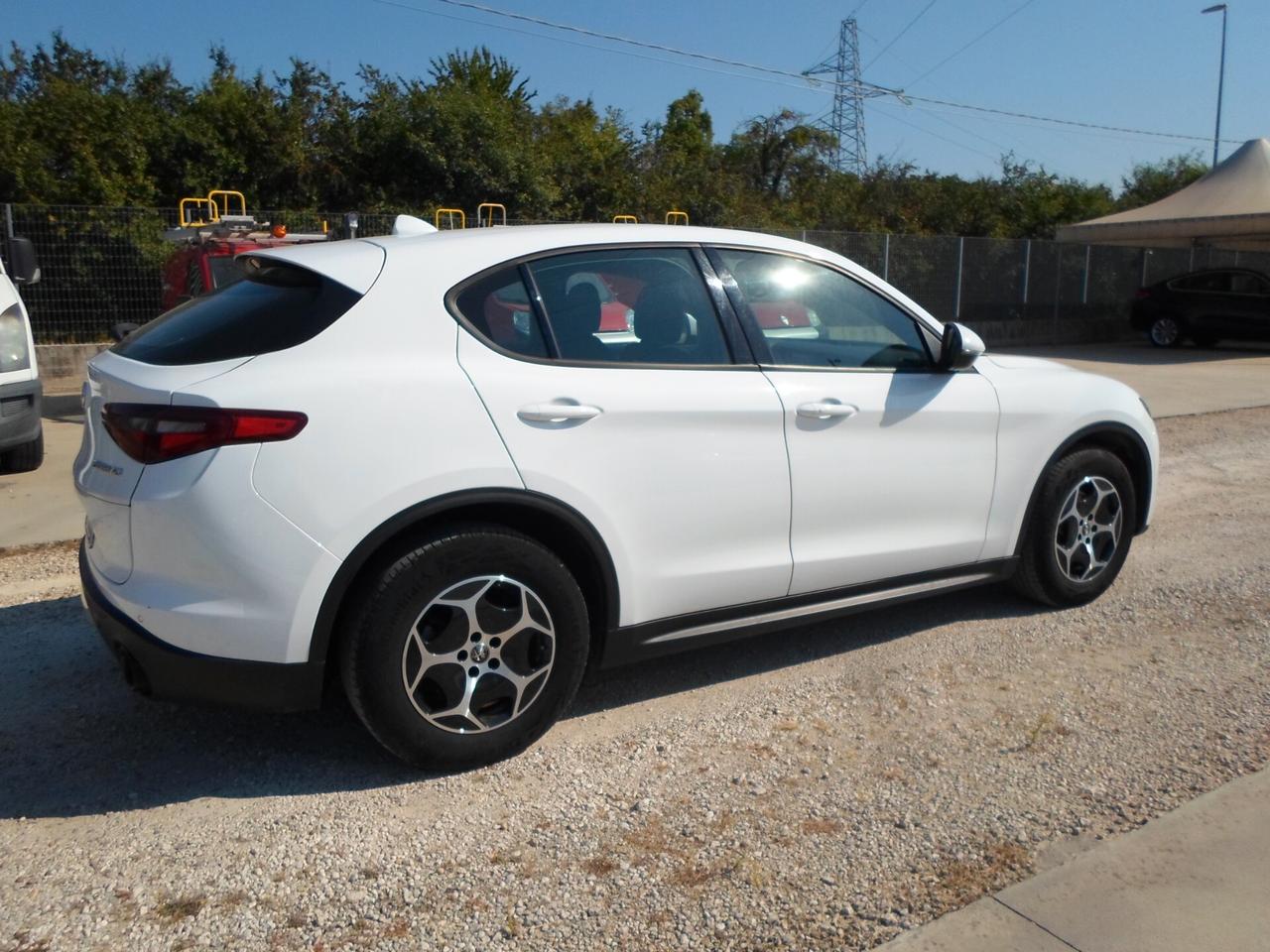 Alfa Romeo Stelvio 2.2 Turbodiesel 190 CV AT8 Q4 Super Business