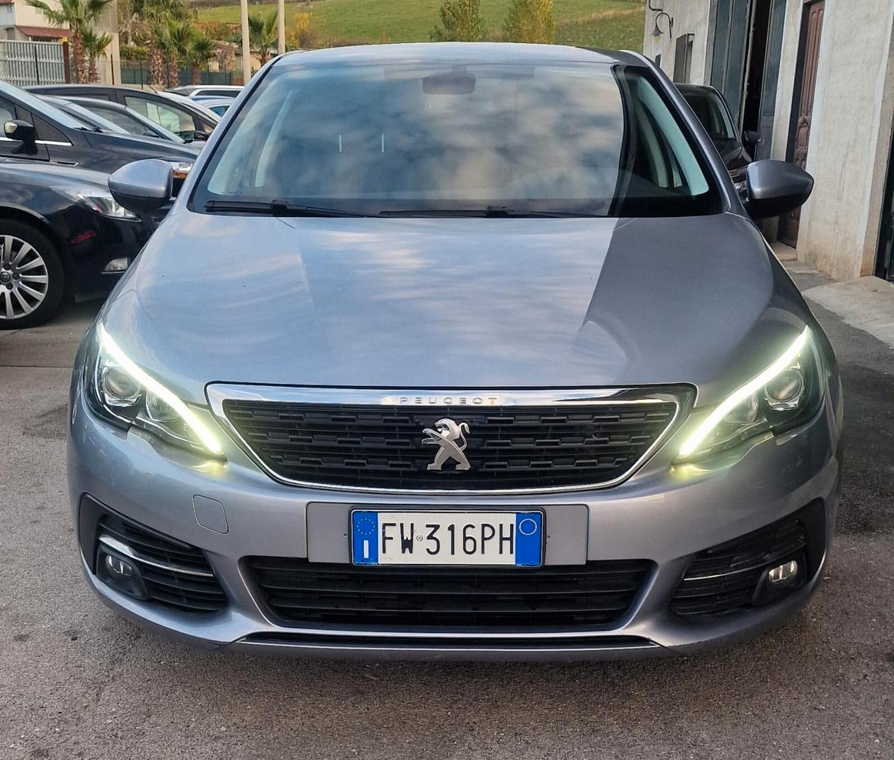 Peugeot 308 BlueHDi 130 S&S Allure