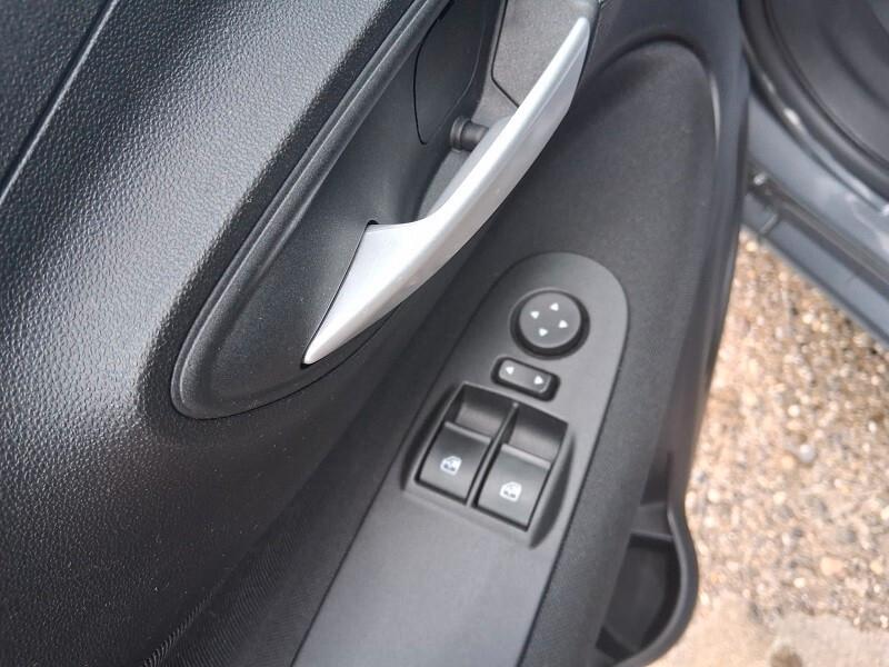 Fiat Punto 1.2 8V 5 porte Lounge (100)