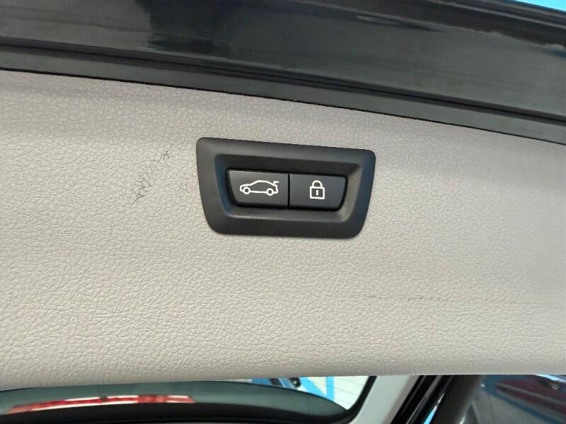 BMW Serie 3 (F30/31) 320d Touring Sport