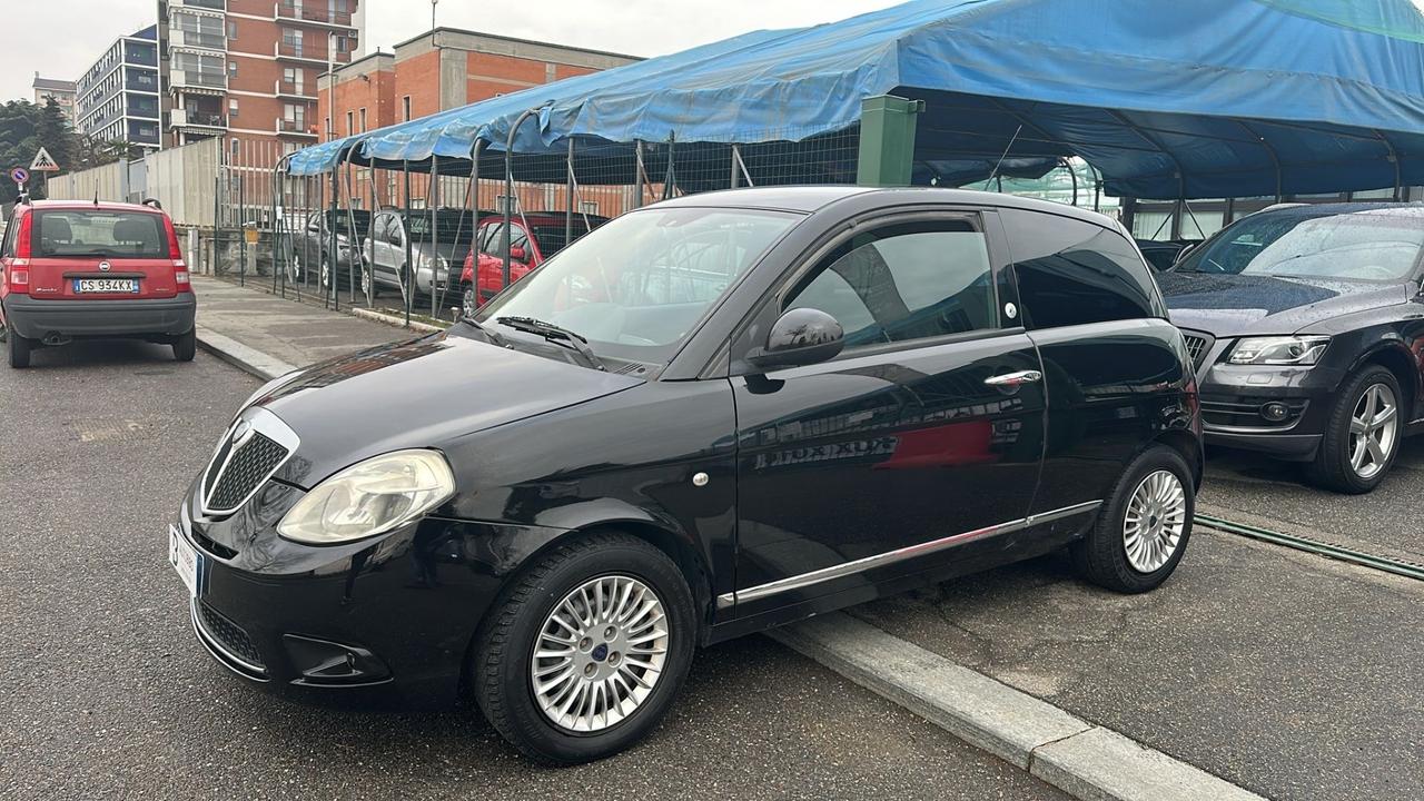 Lancia Ypsilon 1.2 GPL