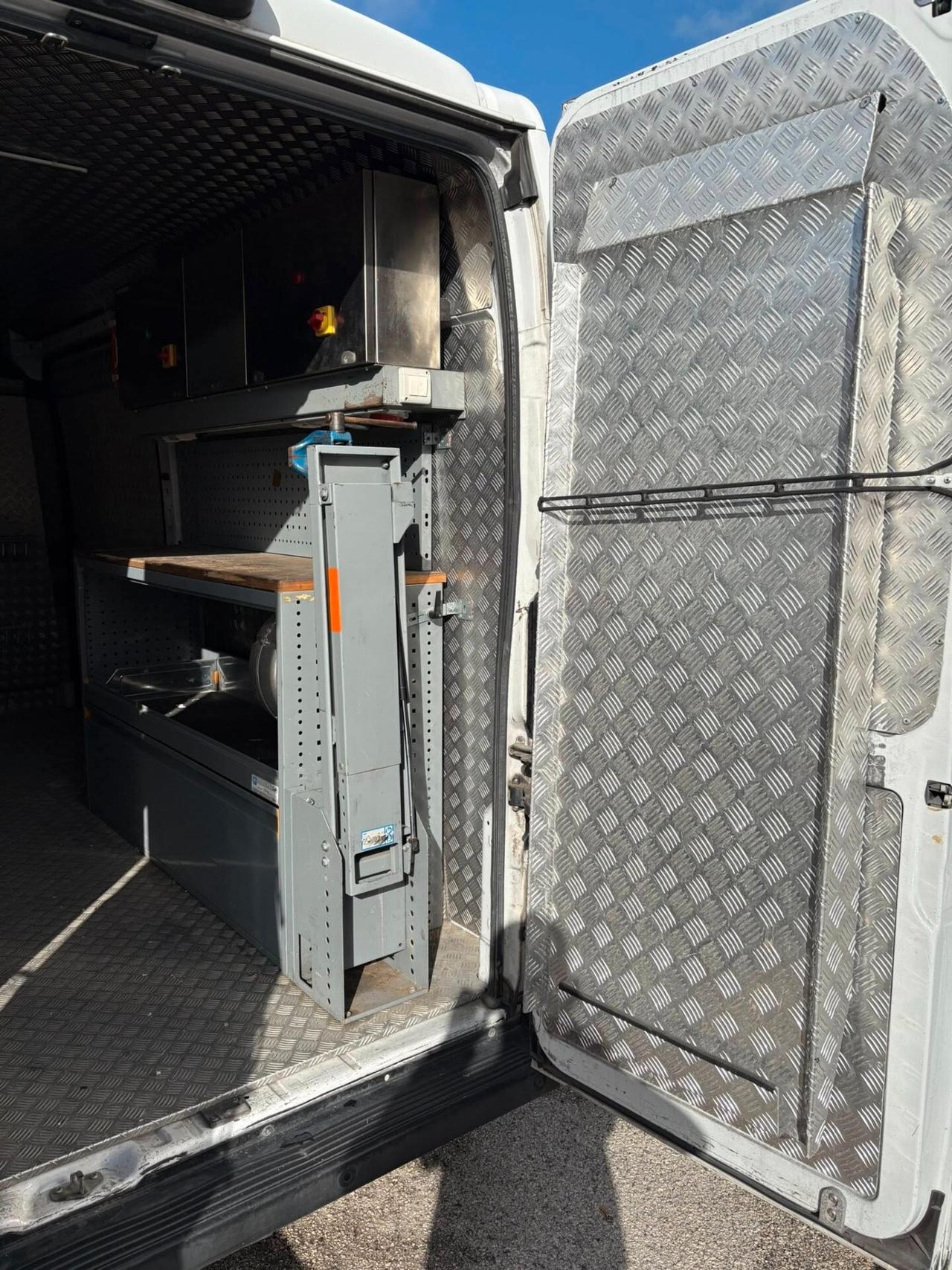 Fiat Ducato maxi 180cv officina mobile inverter 1200w