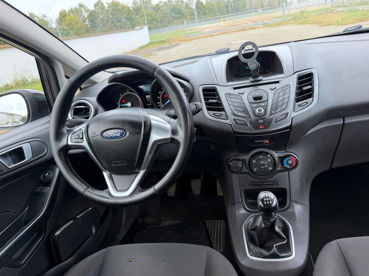 Ford Fiesta 1.5 TDCi 75CV 5 porte