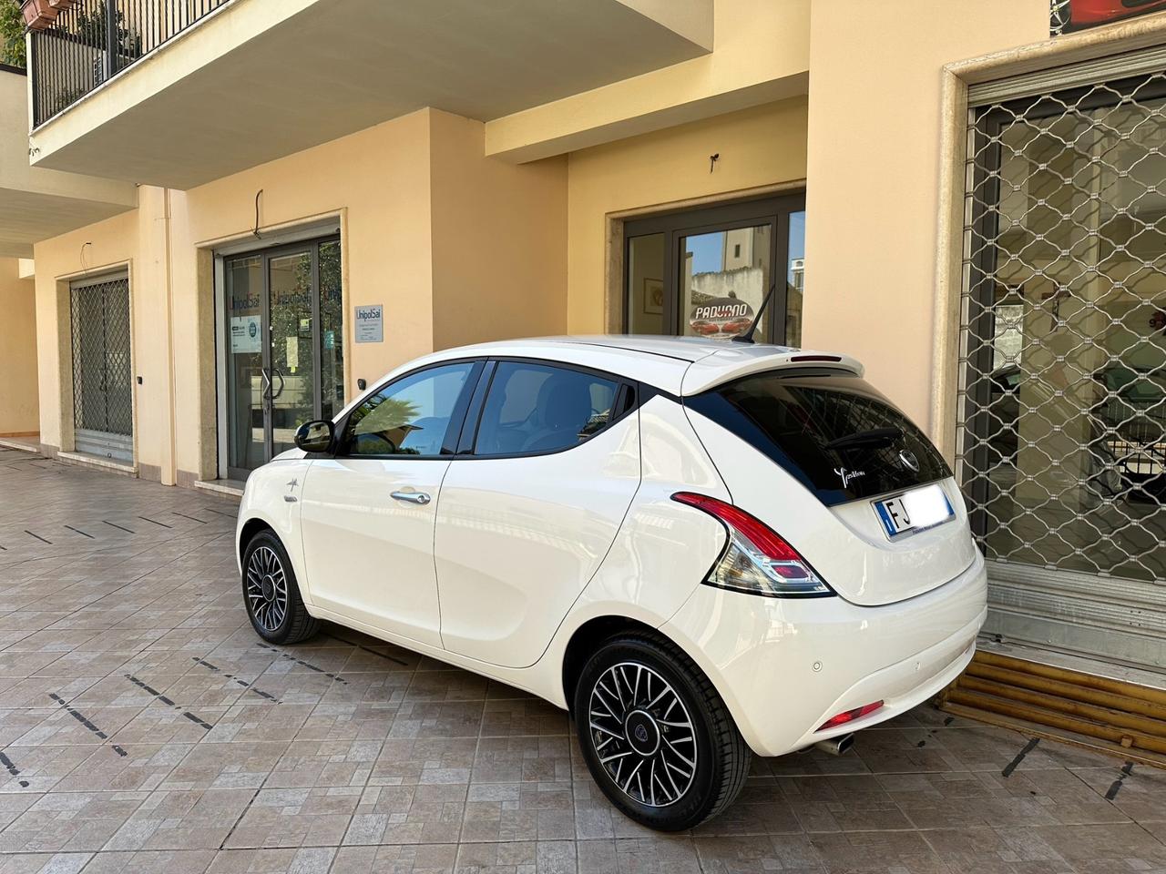 Lancia Ypsilon 1.3 MJT 16V 95 CV 5 porte S&S Mya