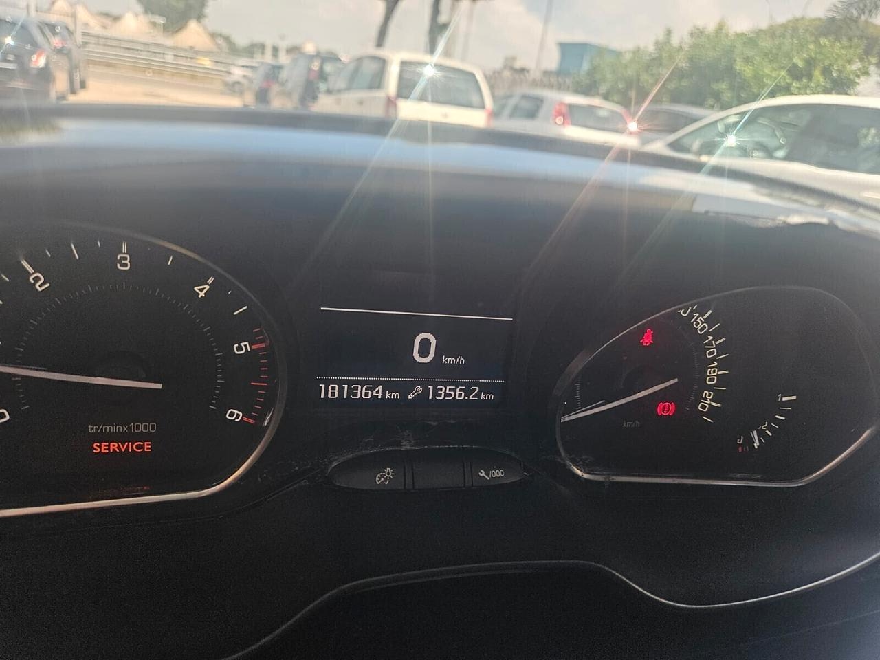 Peugeot 208 BlueHDi 120 GT Line 2016