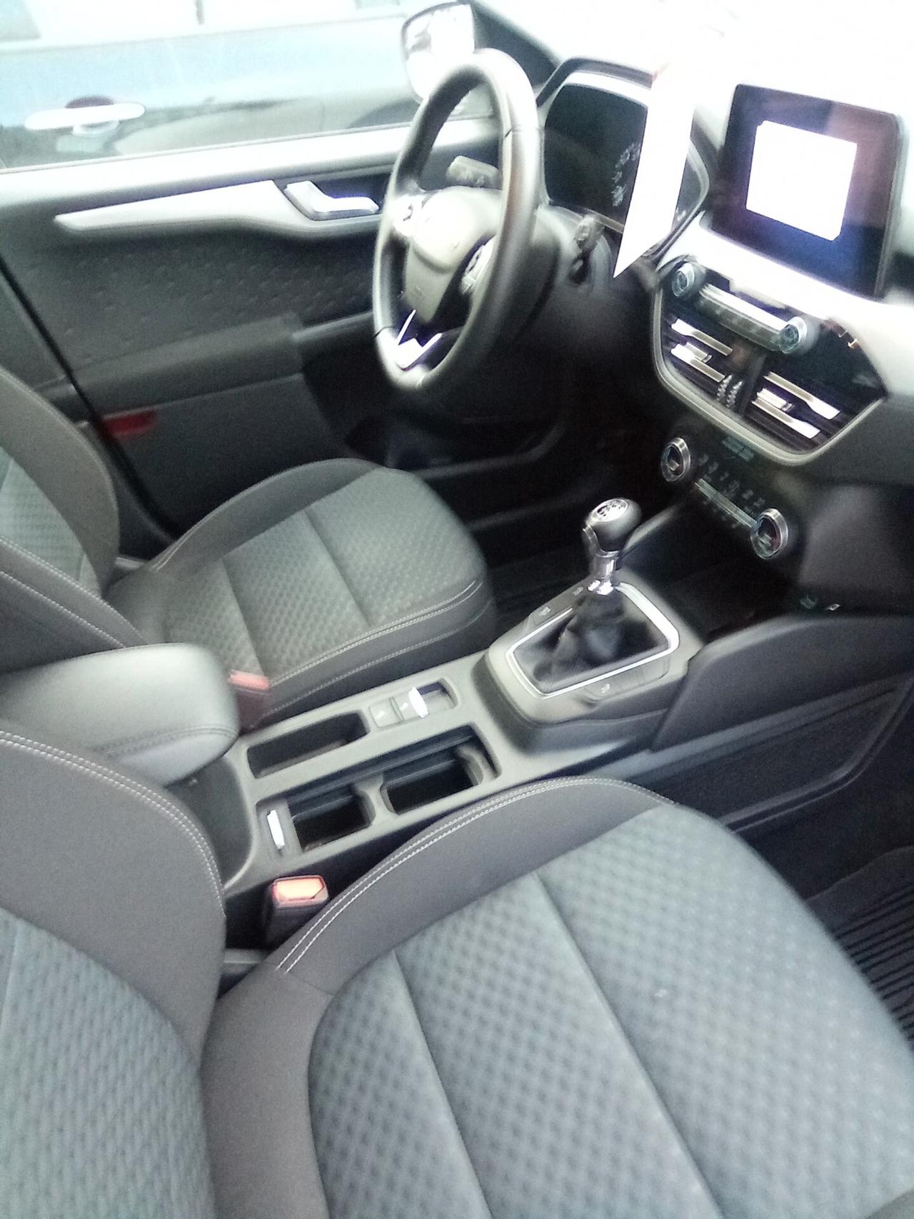 Ford Kuga 1.5 EcoBlue 120 CV 2WD Titanium gancio traino