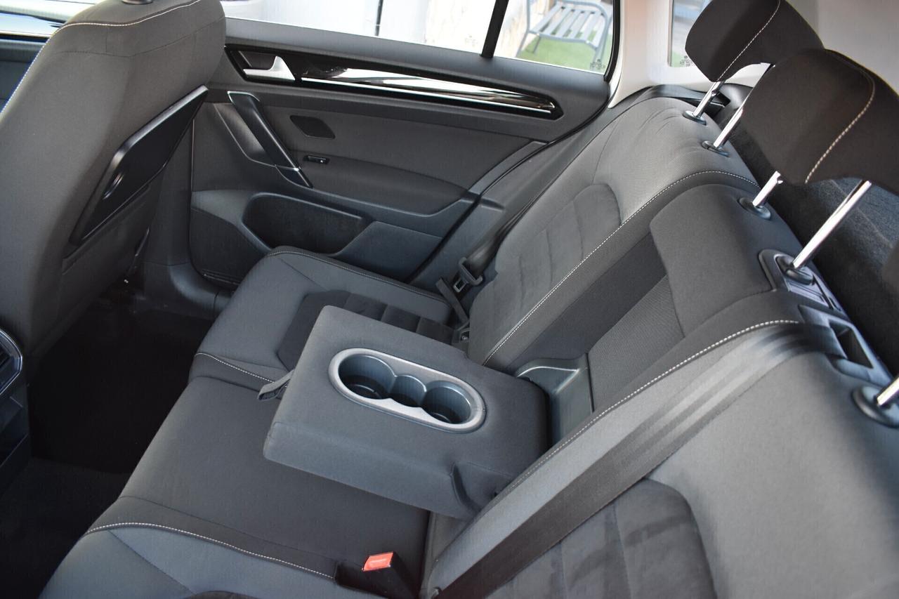 Volkswagen Golf Sportsvan PROMOFIN- 2016