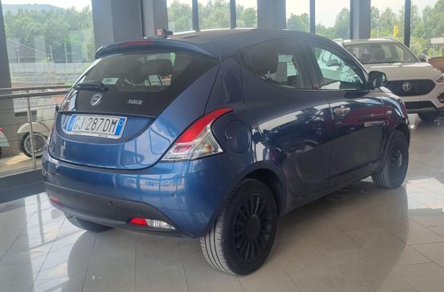 LANCIA Ypsilon 1.0 FireFly 5 porte S&S Hybrid Ecochic Silver