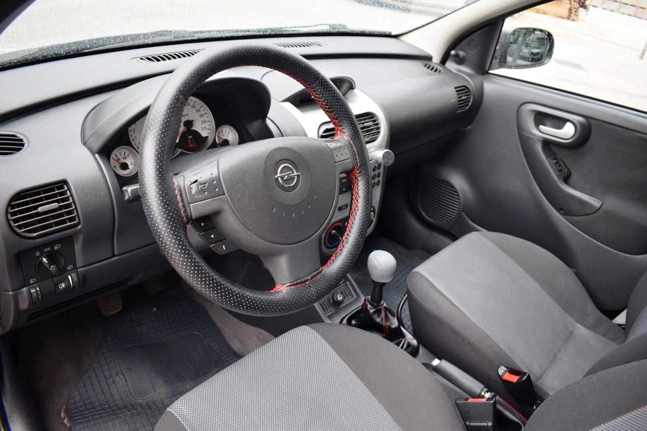 Opel Corsa 1.2 80cv 5p Silver Line