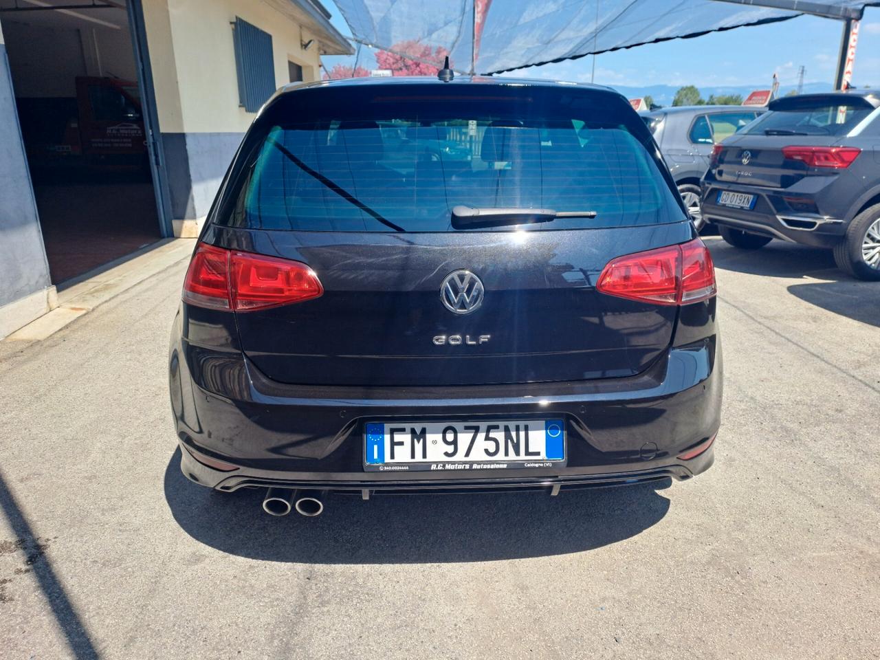 Volkswagen Golf 1.6 TDI 110CV R-Line - OK NEOPATENTATI