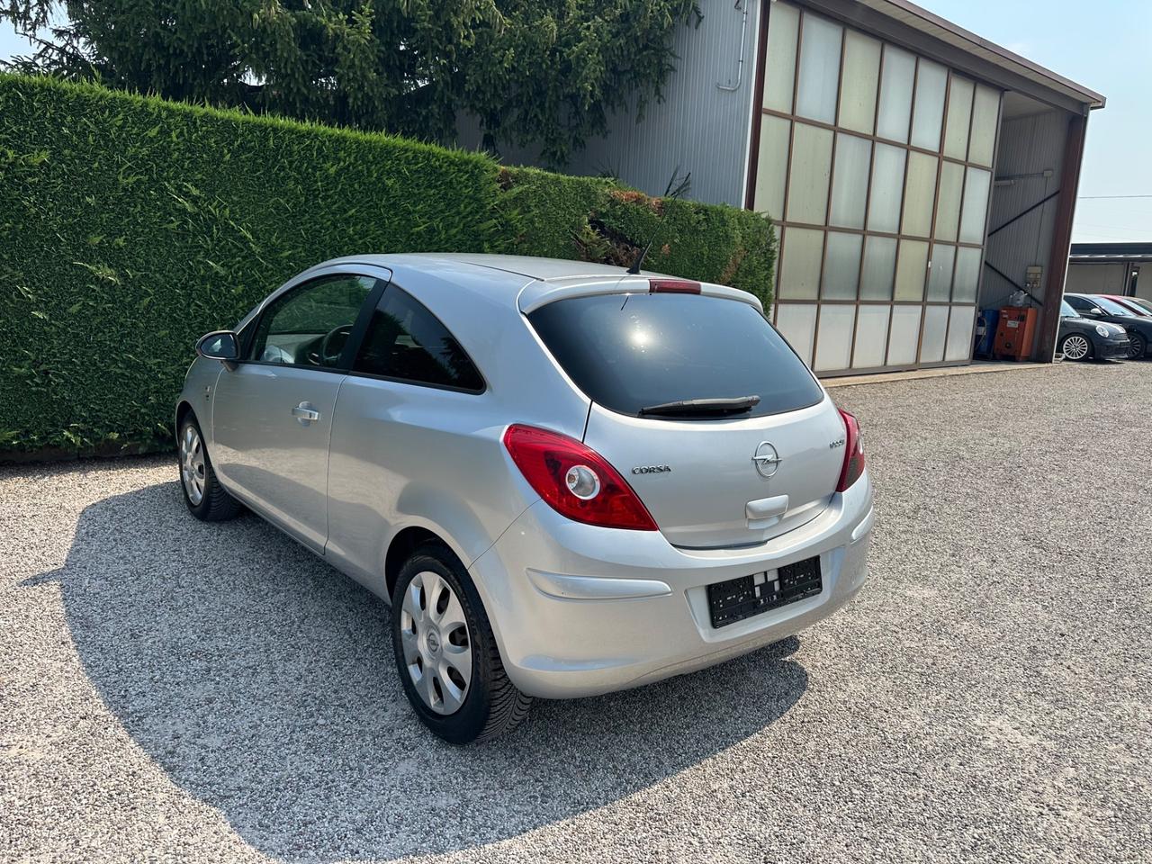 Opel Corsa 1.0 12V 3 porte Edition