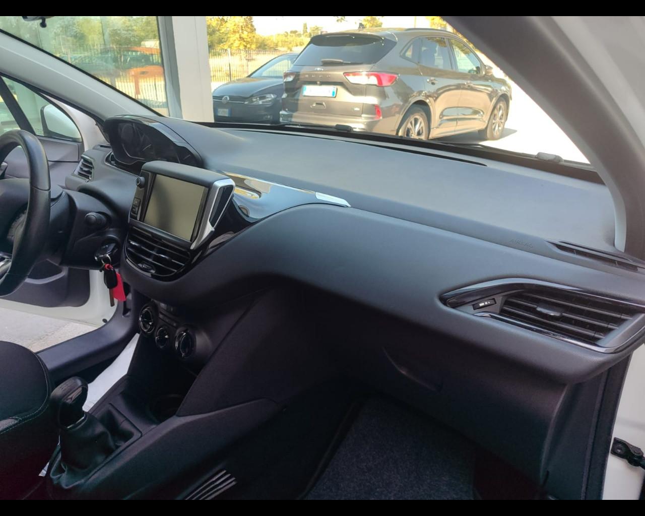 PEUGEOT PureTech 82 5 porte Allure