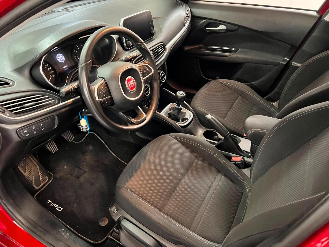 FIAT TIPO SW 1.6 M-JET LOUNGE 2019 STRAFULL