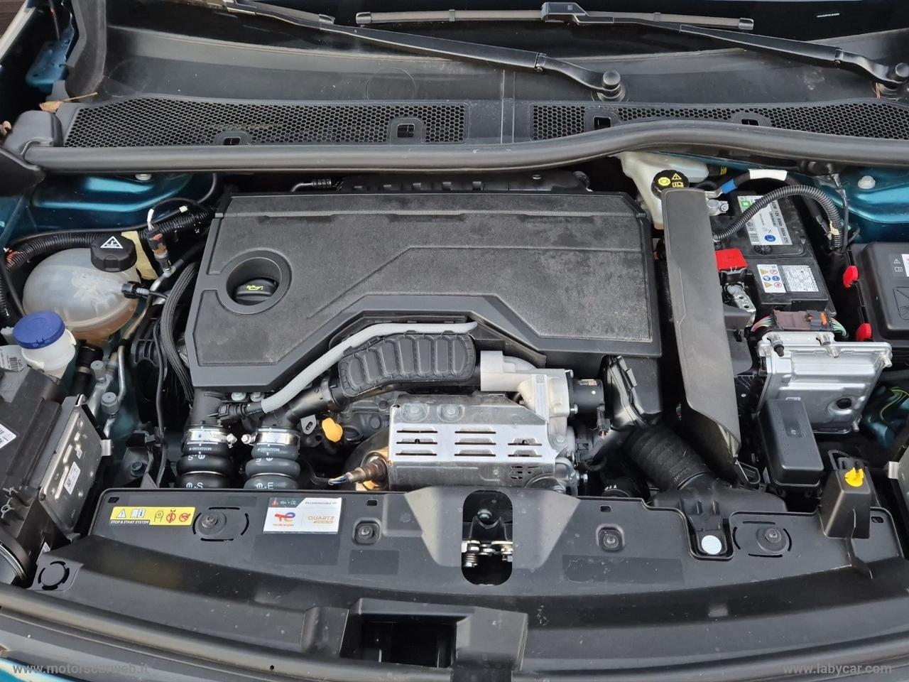 PEUGEOT 2008 Hybrid 145 e-DCS6 GT