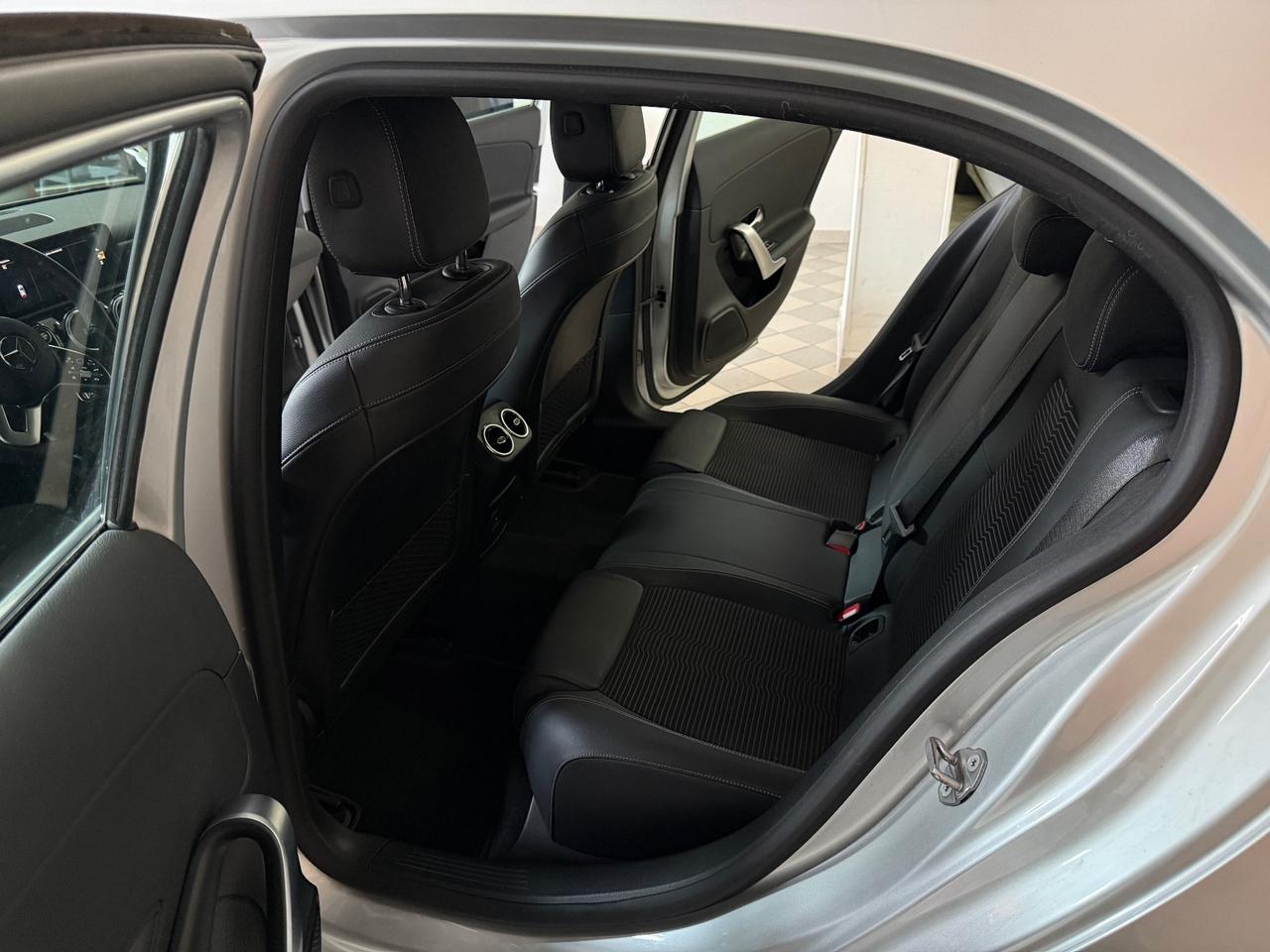 Mercedes-benz A 180 d Sport 2.0 Diesel 116cv