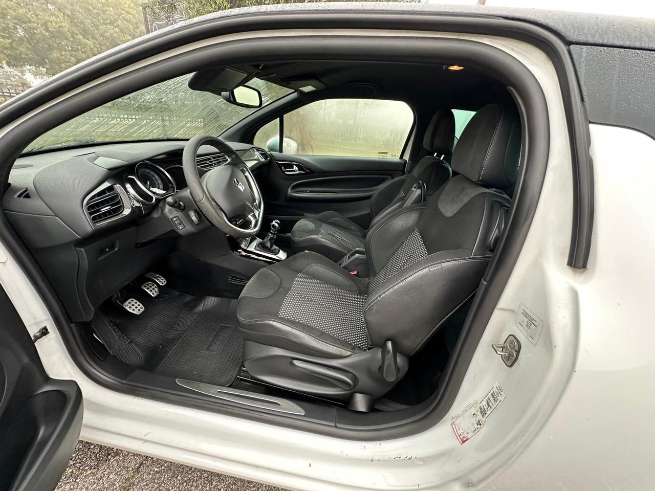 Ds DS3 3 1.6 HDi 110 Just Black