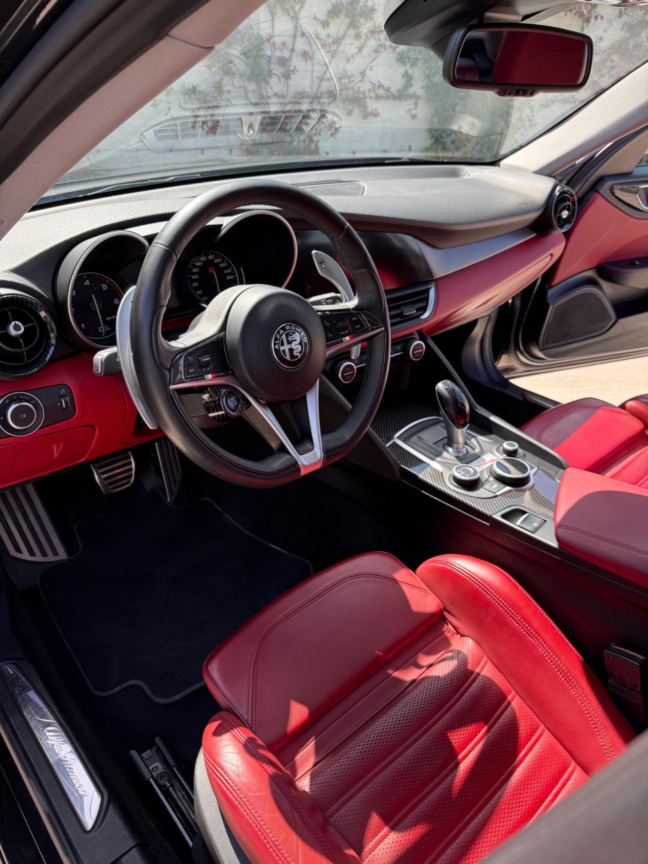 Alfa Romeo Giulia 2.2 Turbodiesel 210 CV AT8 AWD Q4 Veloce