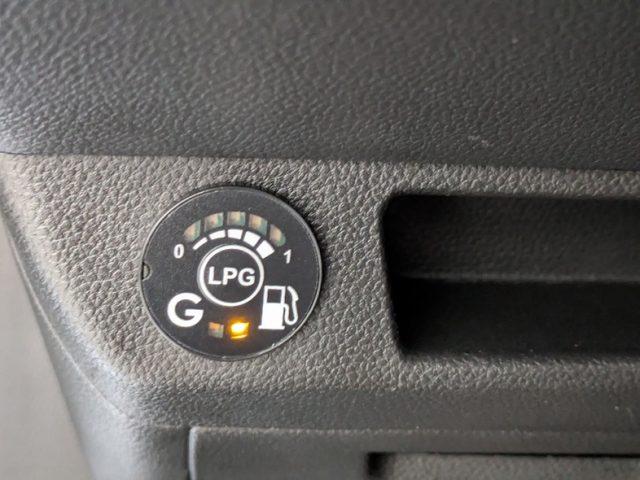 RENAULT Clio TCe 100 CV GPL 5 porte Black Edition