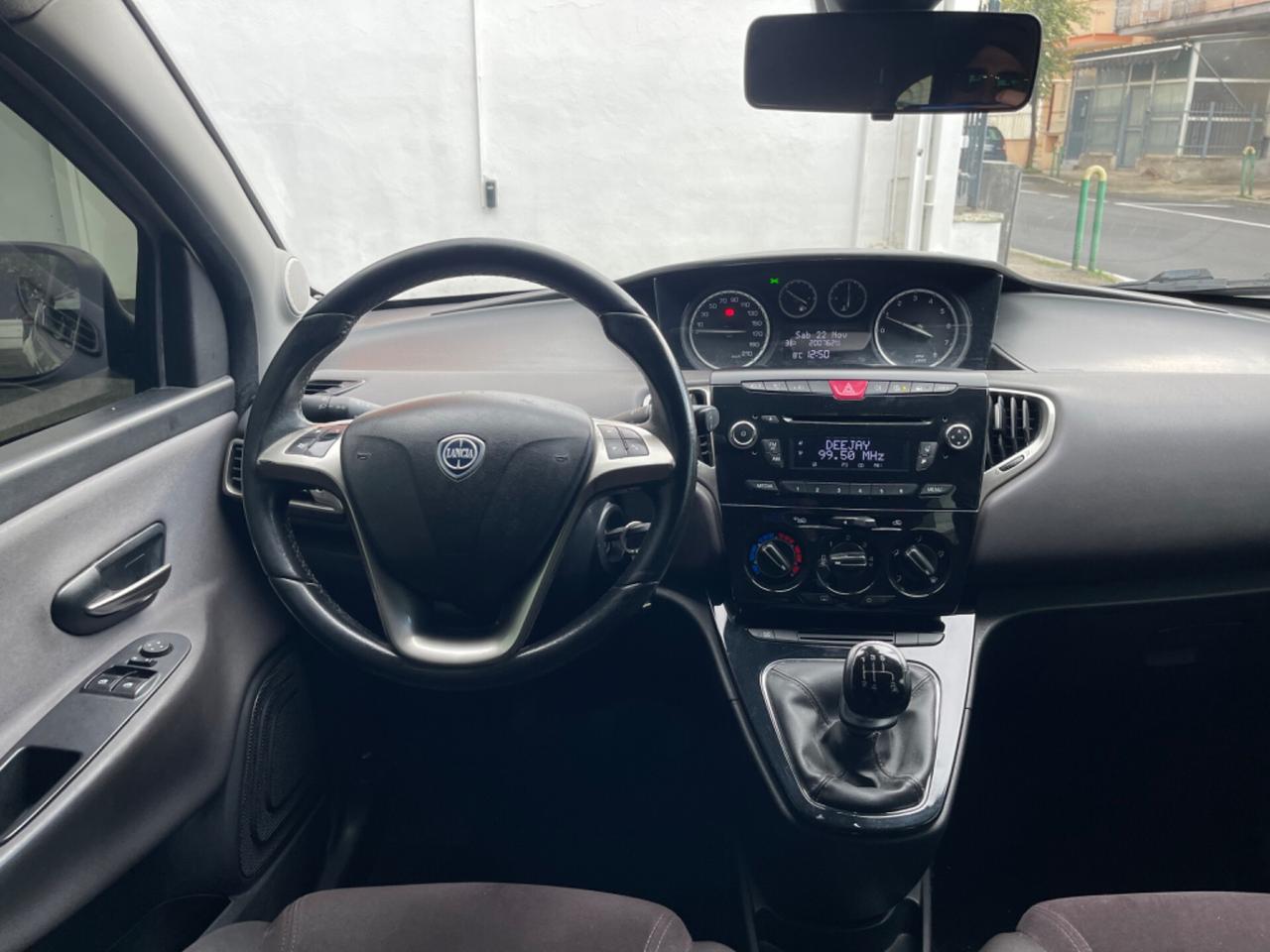 Lancia Ypsilon 1.2 69 CV 5 porte GPL Ecochic Gold