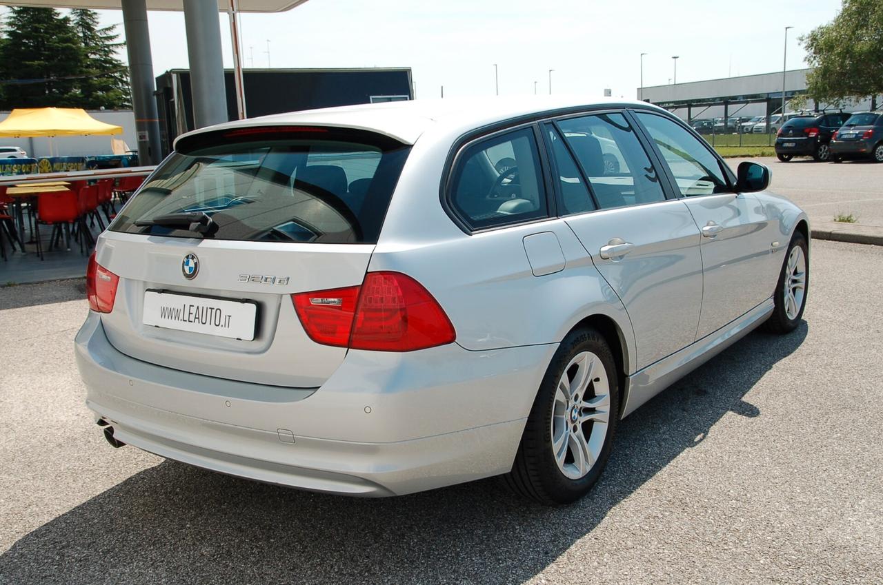 Bmw 320 320d cat xDrive Touring Attiva
