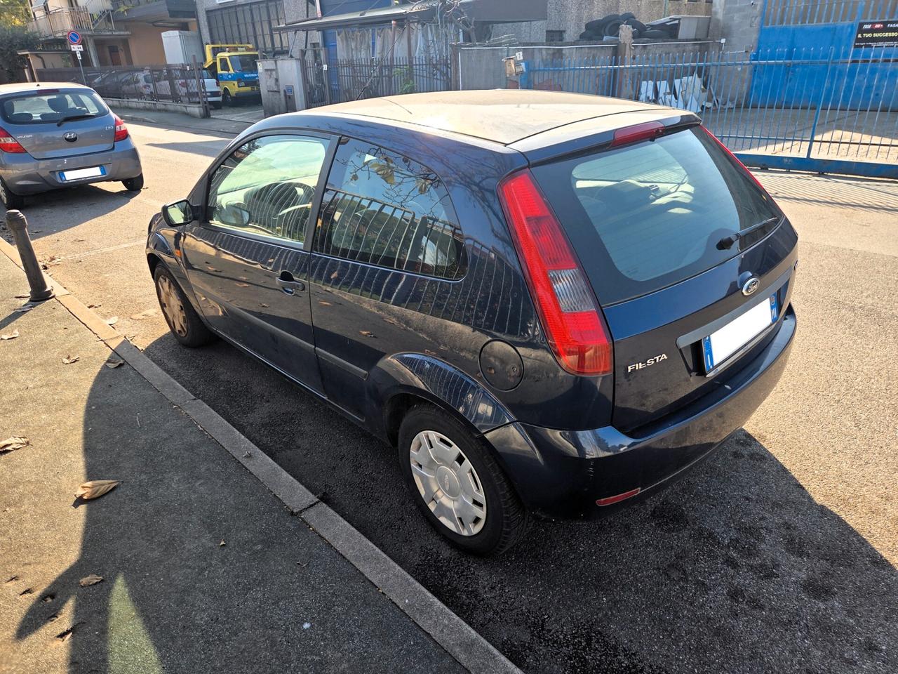 Ford Fiesta 1.2 16V 3p. Ambiente