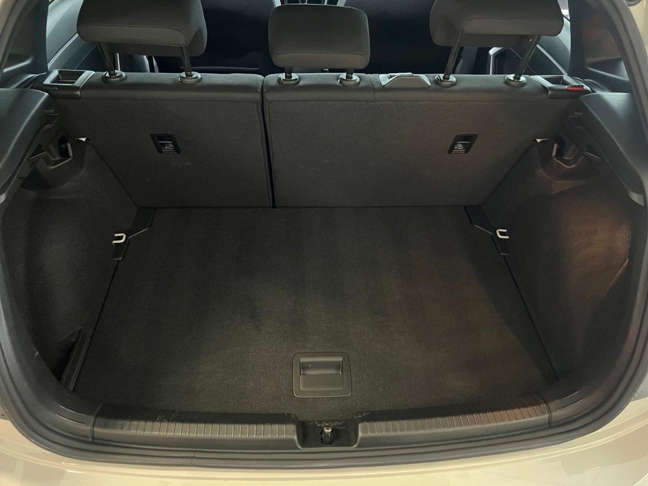 Volkswagen Polo 1.0 tsi r-line 95cv