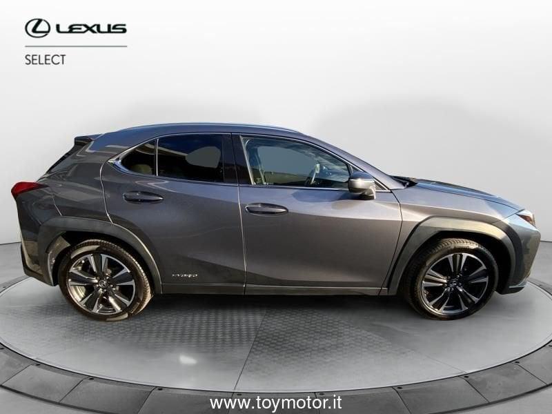 Lexus UX Hybrid Luxury