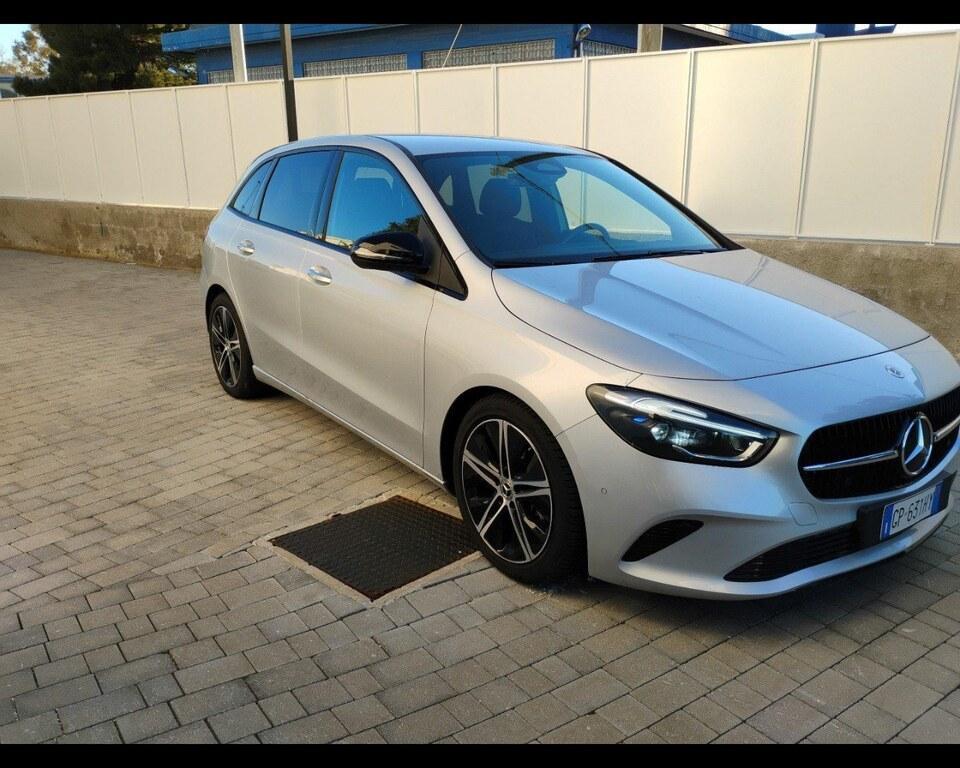 Mercedes Classe B 180 180 D Premium Plus AMG Line 8G-DCT