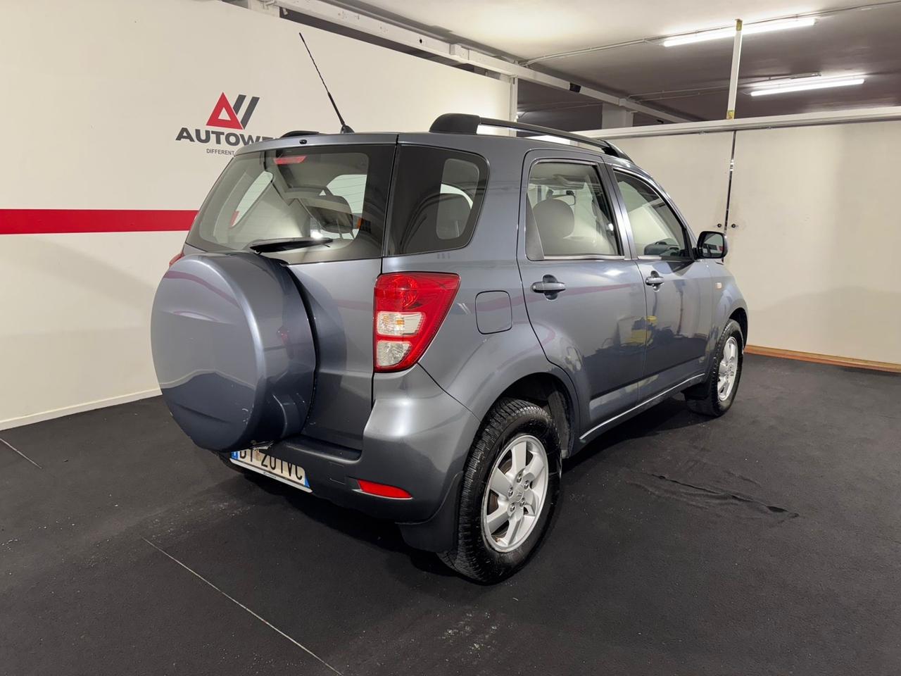 Daihatsu Terios 1.5 4WD* SOLO 120000 KM*