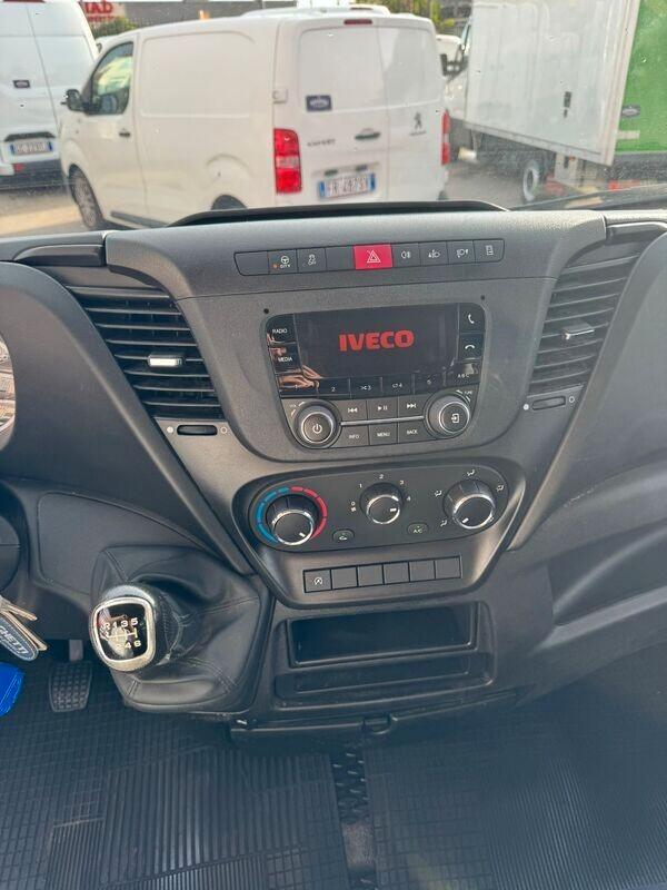 NEW IVECO DAILY 35S14 2.3 FURG con SPONDA