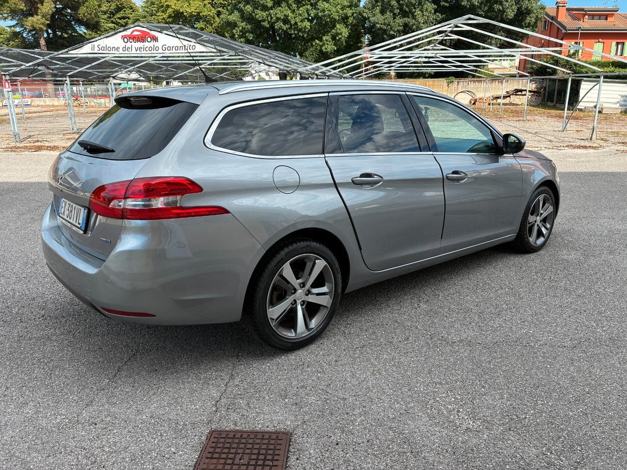 Peugeot 308 BlueHDi 150 S&S SW Allure
