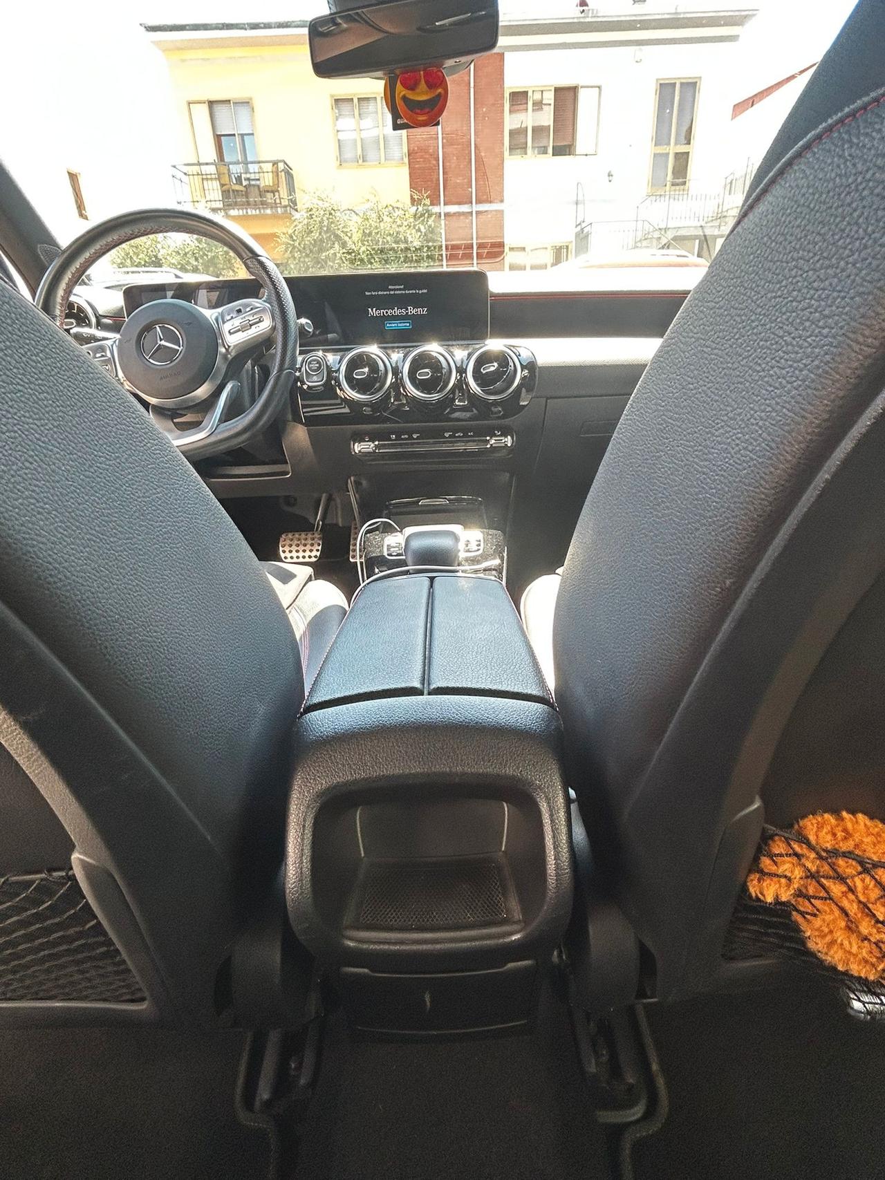 Mercedes-Benz A 180 Premium AMG